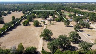 2502 Pettit Lane, Schulenburg, TX 78956