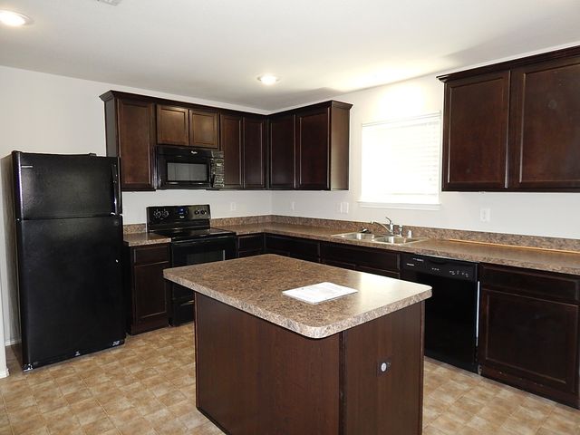 207 Citrus Drive, Fate, TX 75189