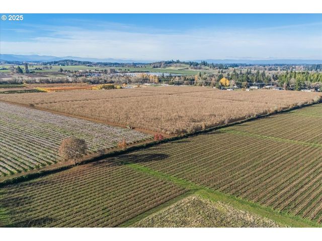 26050 Sw FARMINGTON Rd, Hillsboro, OR 97123