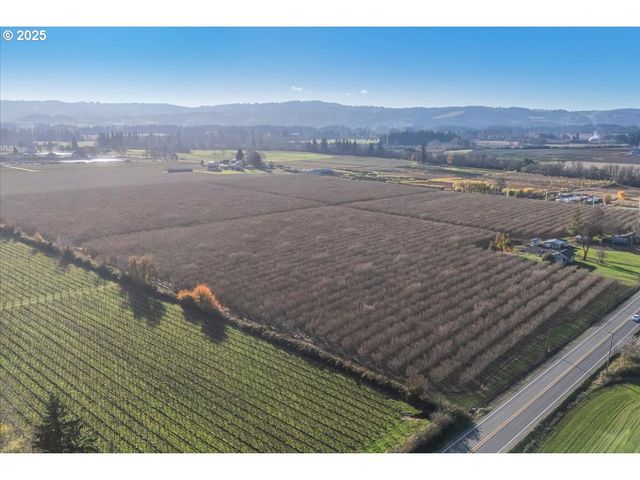 26050 Sw FARMINGTON Rd, Hillsboro, OR 97123