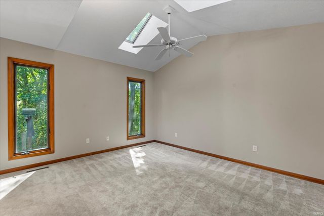 50715 Wimbledon Court, South Bend, IN 46637