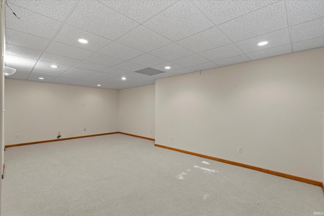 50715 Wimbledon Court, South Bend, IN 46637
