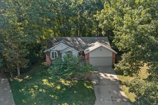 50715 Wimbledon Court, South Bend, IN 46637