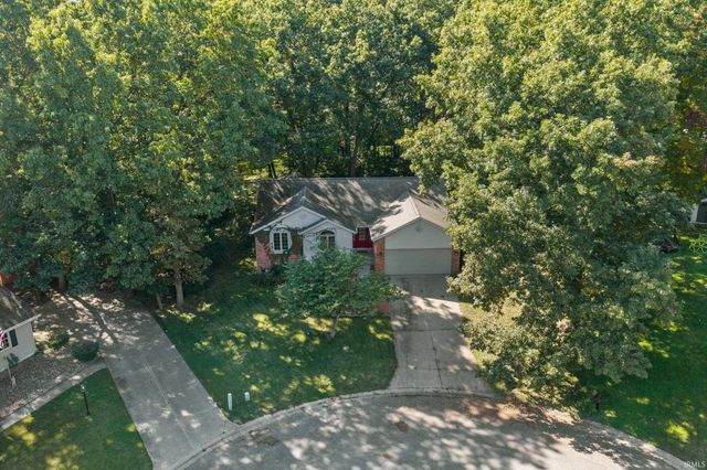 50715 Wimbledon Court, South Bend, IN 46637