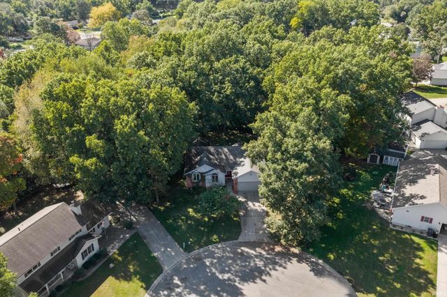 50715 Wimbledon Court, South Bend, IN 46637
