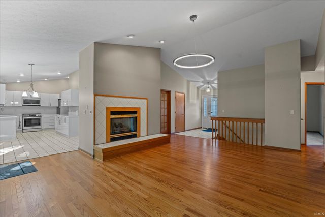 50715 Wimbledon Court, South Bend, IN 46637