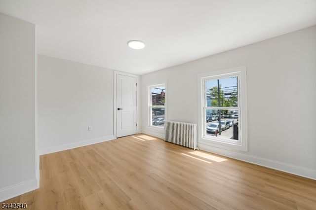 171 20Th Ave, Paterson City, NJ 07501