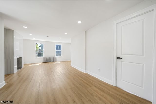 171 20Th Ave, Paterson City, NJ 07501