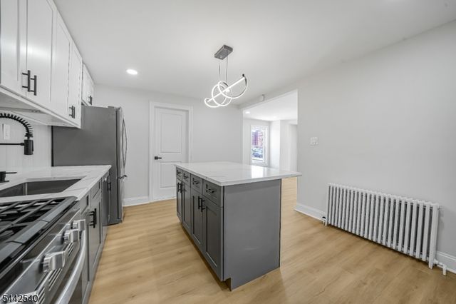 171 20Th Ave, Paterson City, NJ 07501