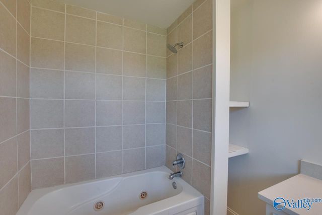1517 Ready Section Road, Hazel Green, AL 35750