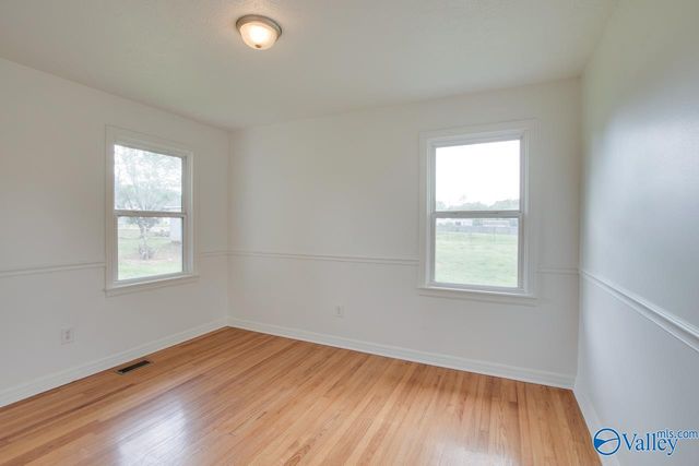 1517 Ready Section Road, Hazel Green, AL 35750