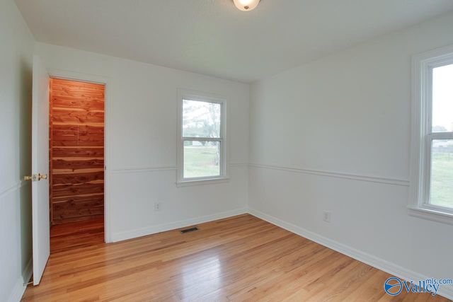 1517 Ready Section Road, Hazel Green, AL 35750