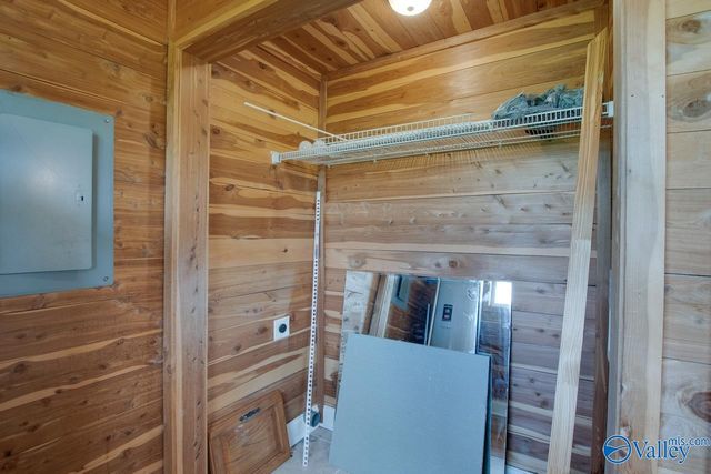 1517 Ready Section Road, Hazel Green, AL 35750