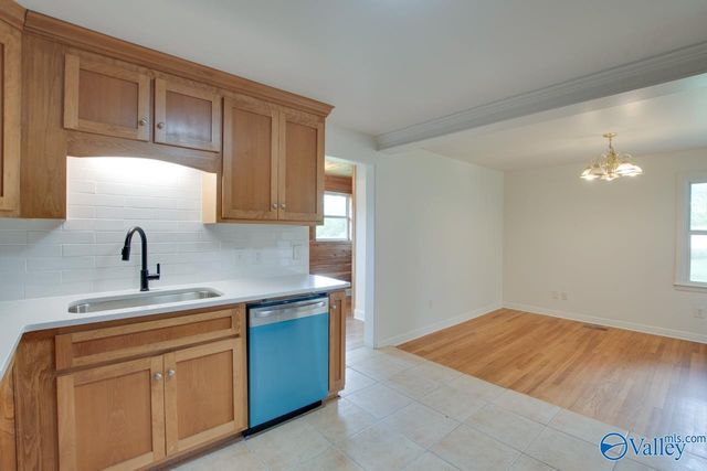 1517 Ready Section Road, Hazel Green, AL 35750