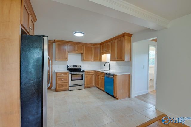 1517 Ready Section Road, Hazel Green, AL 35750