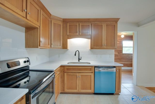 1517 Ready Section Road, Hazel Green, AL 35750