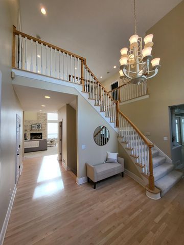 6102 Creek Ridge Court, Minnetonka, MN 55345