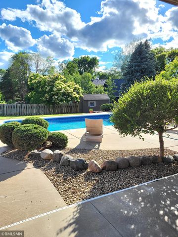 6102 Creek Ridge Court, Minnetonka, MN 55345