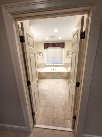 6102 Creek Ridge Court, Minnetonka, MN 55345