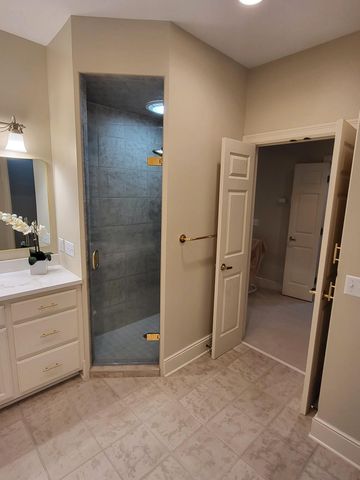 6102 Creek Ridge Court, Minnetonka, MN 55345