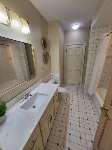 6102 Creek Ridge Court, Minnetonka, MN 55345