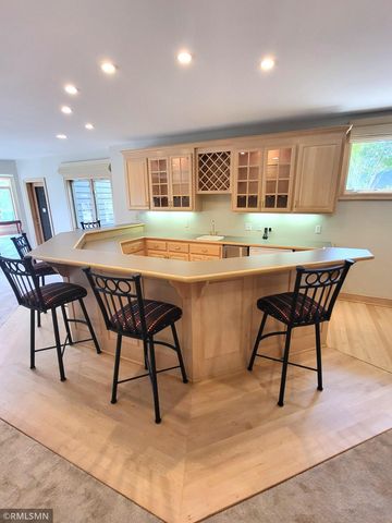 6102 Creek Ridge Court, Minnetonka, MN 55345