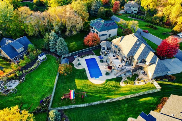 6102 Creek Ridge Court, Minnetonka, MN 55345
