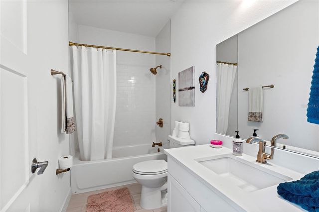 2621 1ST AVENUE N 19, St Petersburg, FL 33713