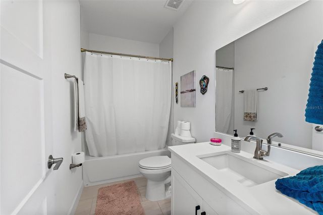 2621 1ST AVENUE N 19, St Petersburg, FL 33713