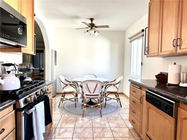 12949 Panama Street, Los Angeles, CA 90066