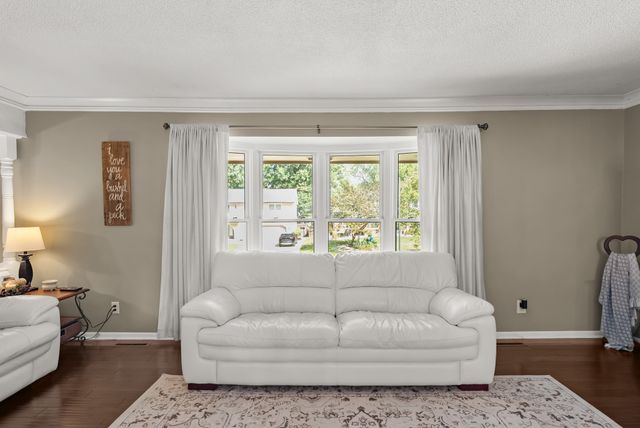 3800 SW 30th Street, Des Moines, IA 50321