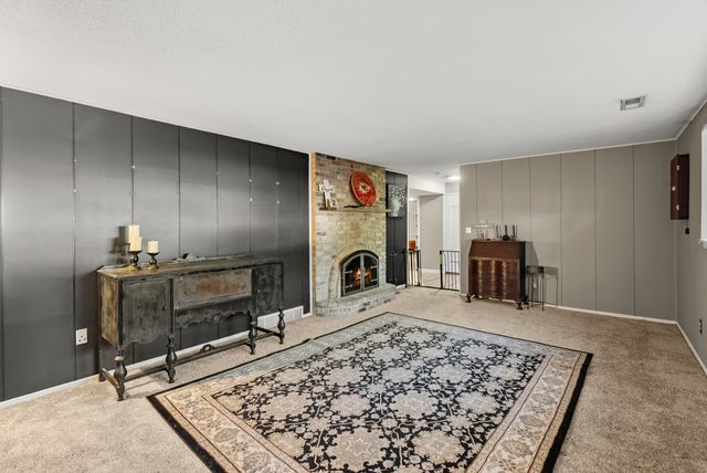3800 SW 30th Street, Des Moines, IA 50321
