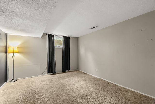 3800 SW 30th Street, Des Moines, IA 50321