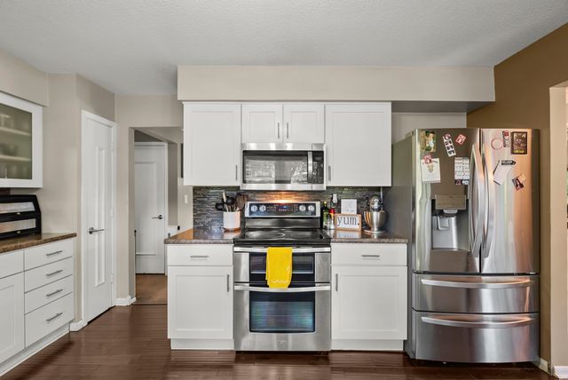 3800 SW 30th Street, Des Moines, IA 50321