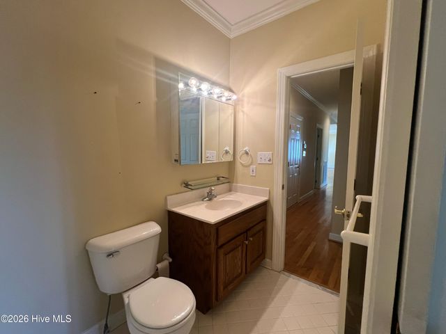 609 Cottonwood Court, Vass, NC 28394