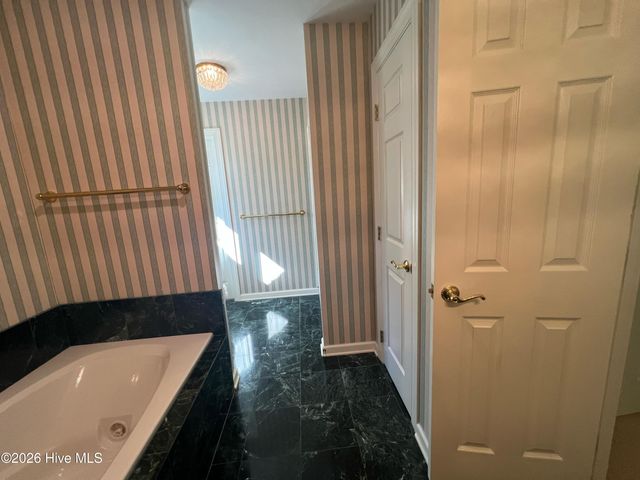 609 Cottonwood Court, Vass, NC 28394