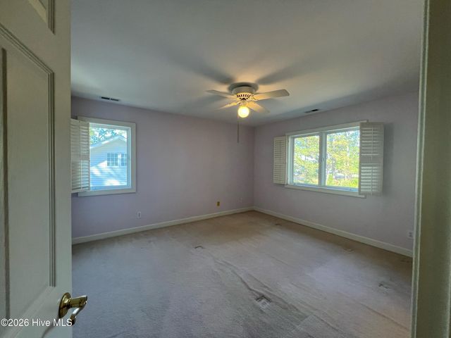 609 Cottonwood Court, Vass, NC 28394