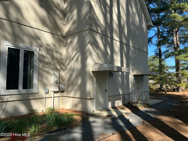 609 Cottonwood Court, Vass, NC 28394