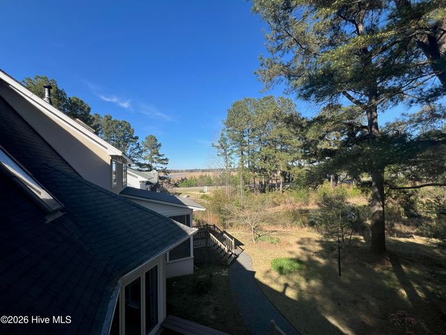 609 Cottonwood Court, Vass, NC 28394