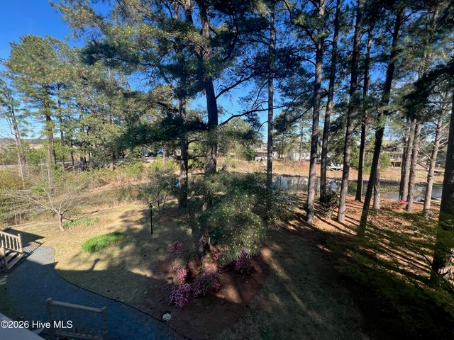 609 Cottonwood Court, Vass, NC 28394