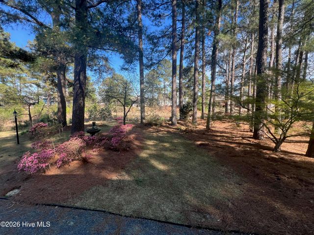 609 Cottonwood Court, Vass, NC 28394