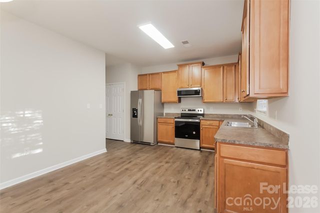 1331 Jordans Pond Lane, Charlotte, NC 28214