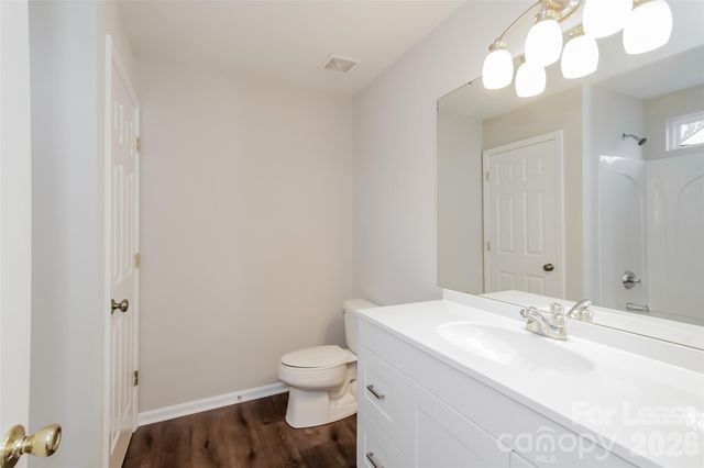 1331 Jordans Pond Lane, Charlotte, NC 28214