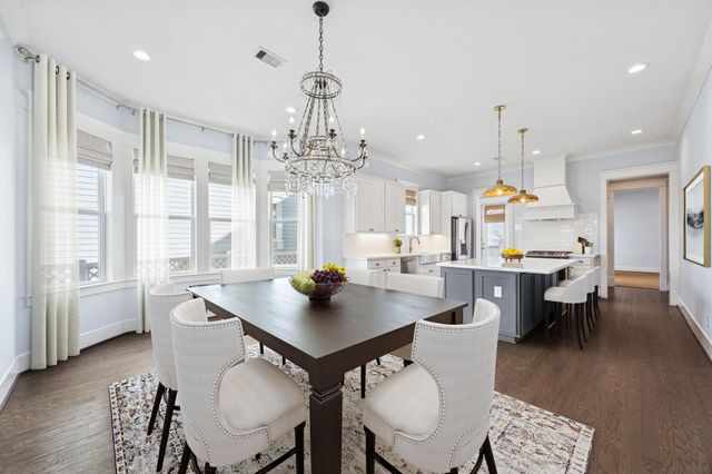 3 Mariner Pass, Galveston, TX 77554