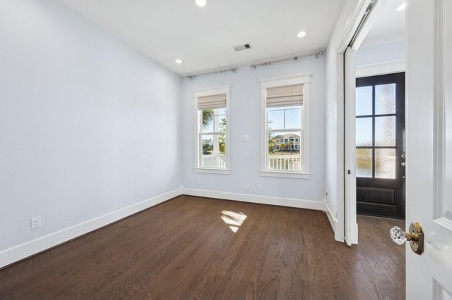 3 Mariner Pass, Galveston, TX 77554