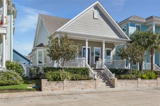 3 Mariner Pass, Galveston, TX 77554