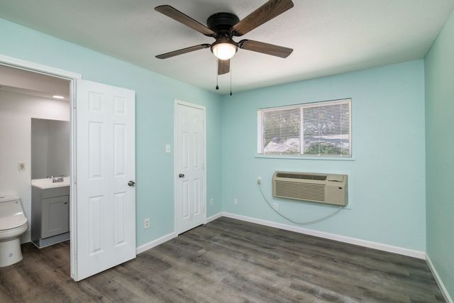 811 S Mesquite Street 02, Arlington, TX 76010