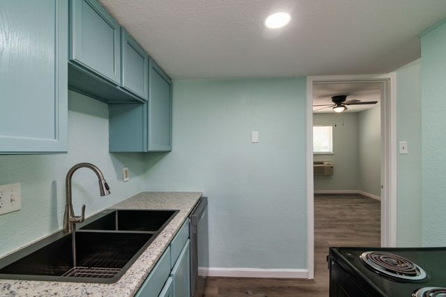 811 S Mesquite Street 02, Arlington, TX 76010