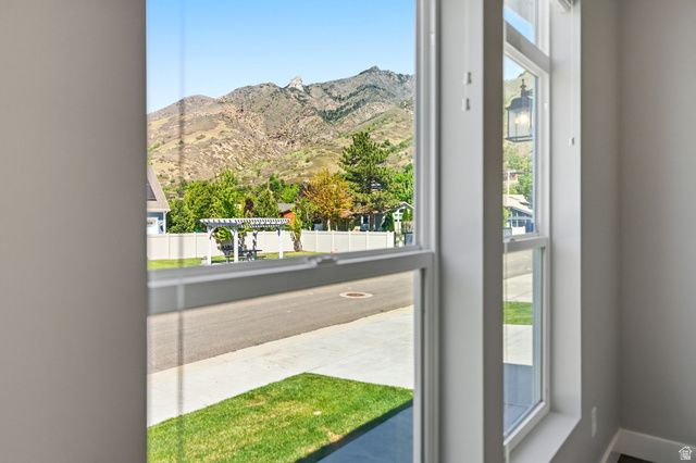 3518 E BRETON LN, Cottonwood Heights, UT 84093