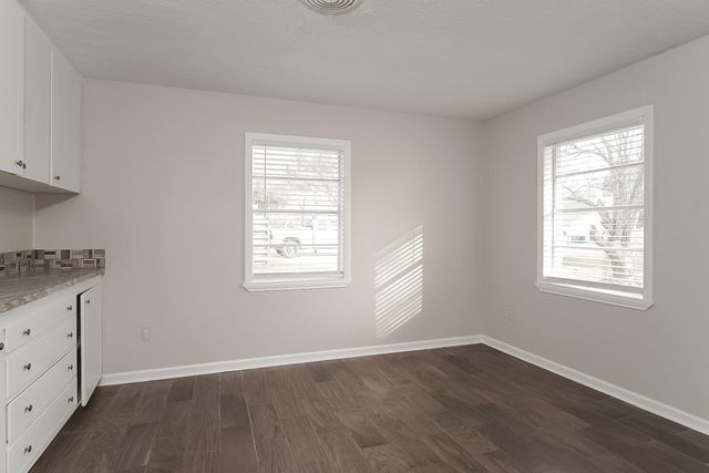 2505 Texas Avenue, Dickinson, TX 77539